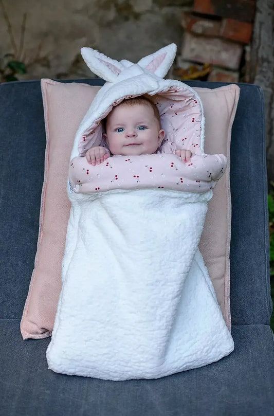 Nid d'ange en sherpa blanc doublé coton imp. cerises BB&co