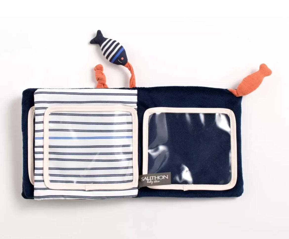 Livre d'éveil marinière avec détail poisson - BABY SAILOR BB Cigogne