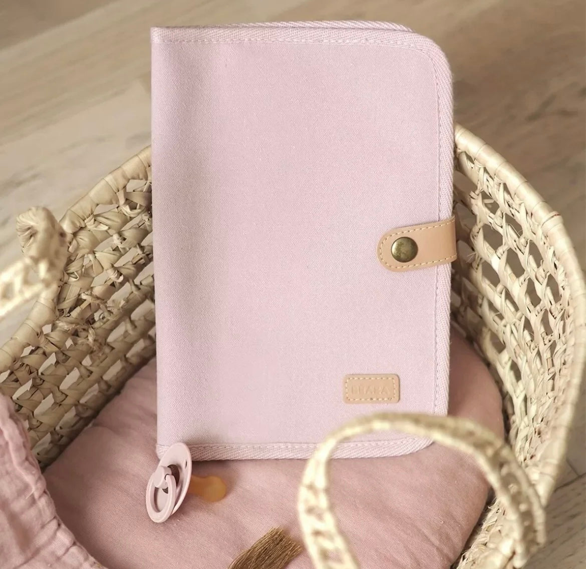 BEABA, Protège carnet de santé - ROSE POUDREE