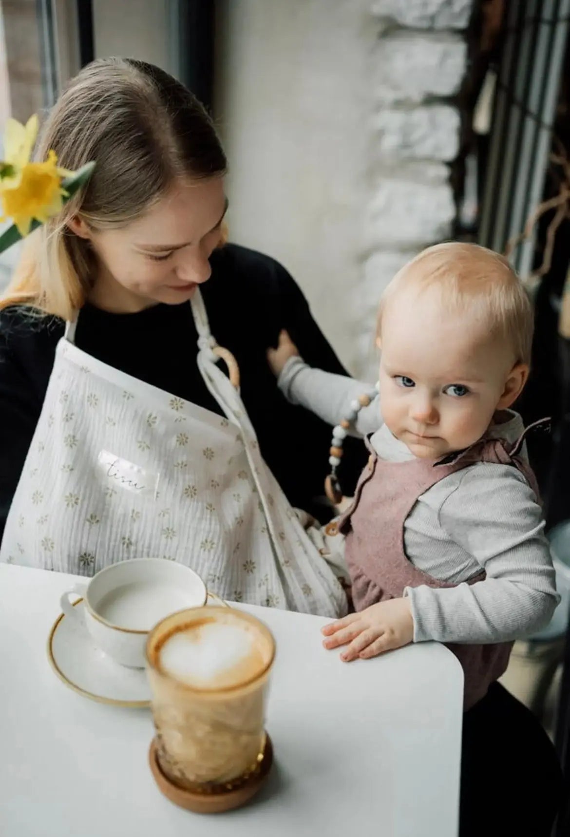 Couverture d'allaitement TISU, CREME DAISY Tisu baby