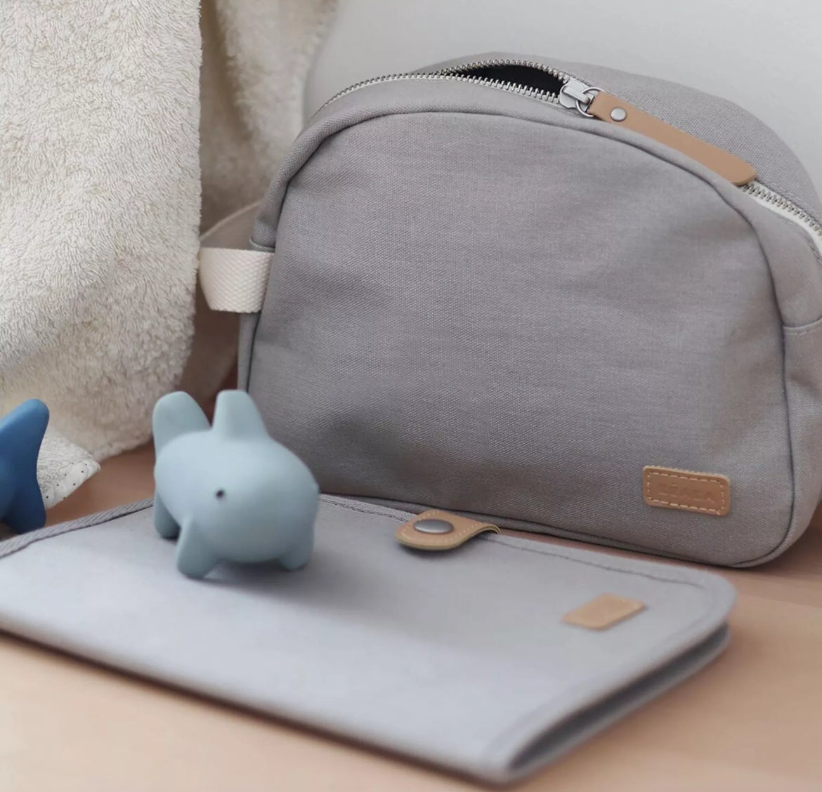 BEABA, Trousse de toilette - GRIS PERLE BB Cigogne