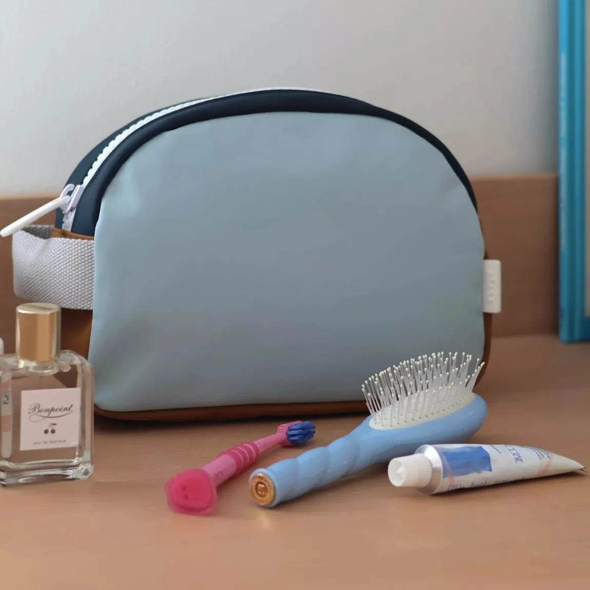 BEABA , Trousse de toilette Faro- NIGHT BLUE BB Cigogne