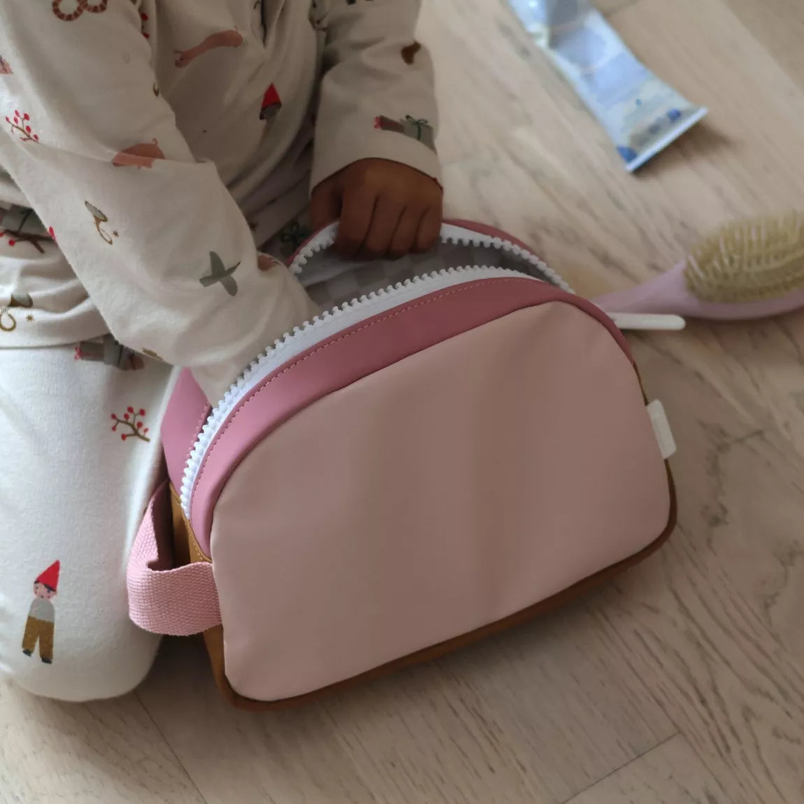 BEABA , Trousse de toilette Faro- DUSTY ROSE