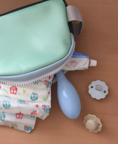 BEABA , Trousse de toilette Faro- MATCHA LATTE BB Cigogne